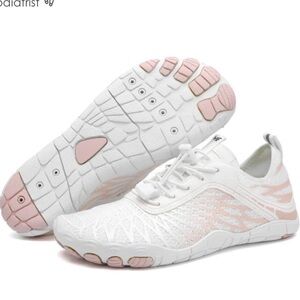 NWT Hike footwear lorax pro barefoot shoes